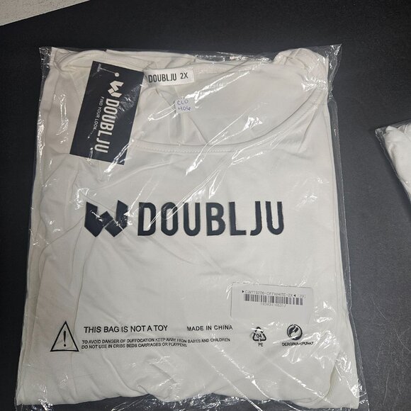 DoubleJu 2X Off-White T-Shirt - Picture 2 of 3